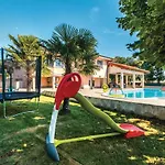 Luxurious Home In Pula