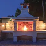 Luxurious Home In Pula *