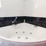 Luxurious Home In Pula Pula