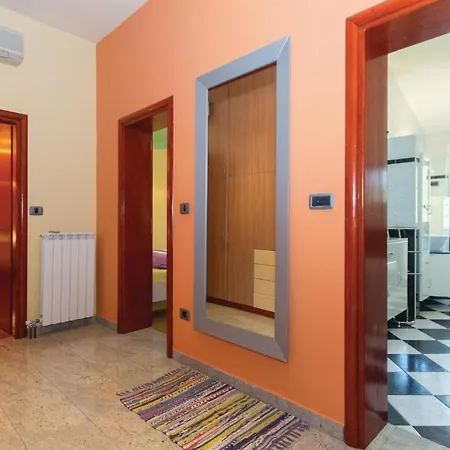 Gorgeous Home In Pula With Wifi * Pula