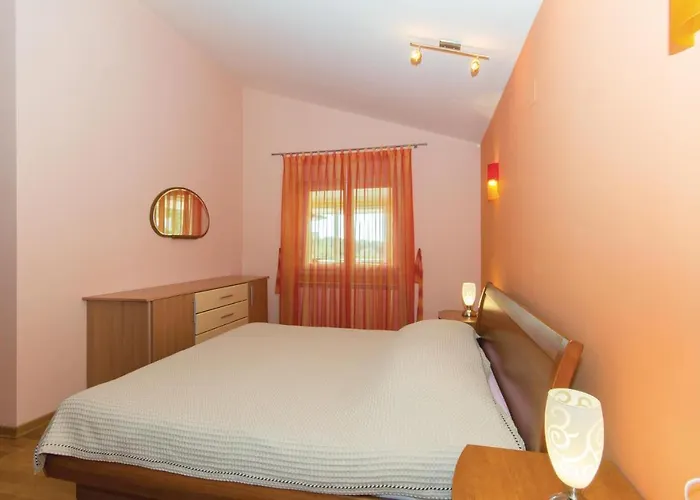 Holiday home Gorgeous Home In Pula With Wifi *