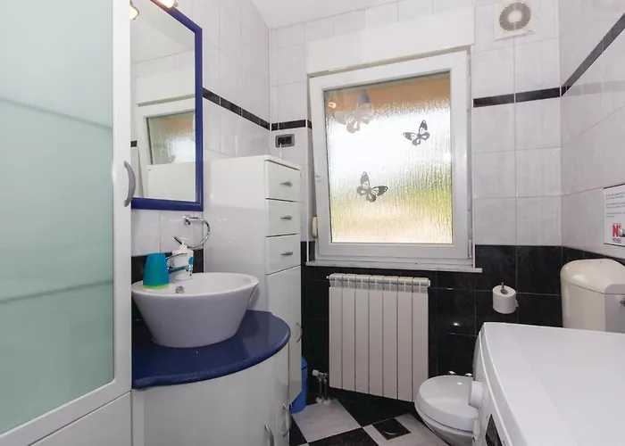 Gorgeous Home In Pula With Wifi * Pula