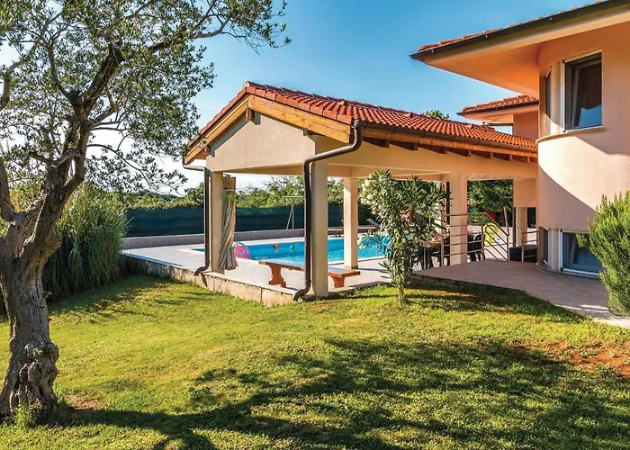 Gorgeous Home In Pula With Wifi Holiday home *