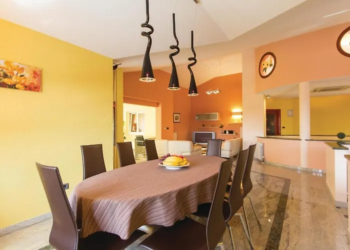 Holiday home Gorgeous Home In Pula With Wifi Pula