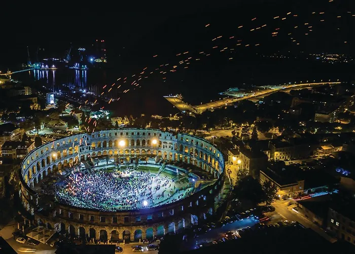 Gorgeous Home In Pula With Wifi *